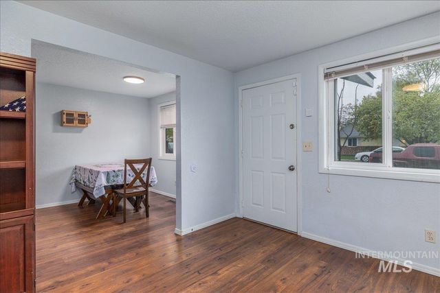 406 Parkhurst Dr., Caldwell, ID 83605