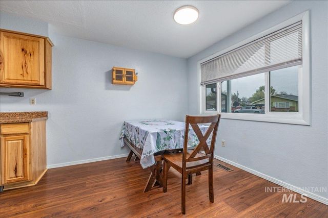 406 Parkhurst Dr., Caldwell, ID 83605