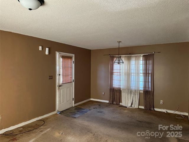 230 Spring Street NW, Concord, NC 28025