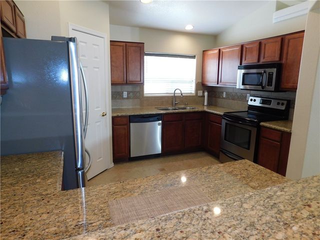 3331 Park Ridge Avenue, Bullhead City, AZ 86429