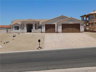 3331 Park Ridge Avenue, Bullhead City, AZ 86429