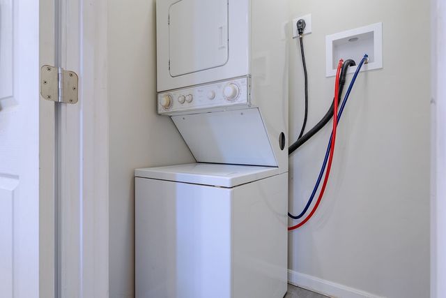 66 Lawn Street, Providence, RI 02908