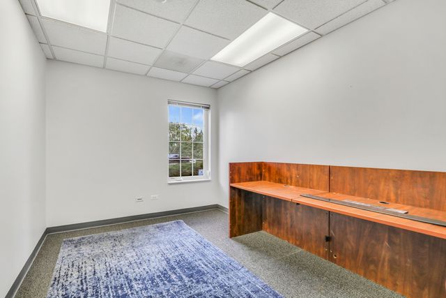 5455 Grand Avenue 301, Gurnee, IL 60031