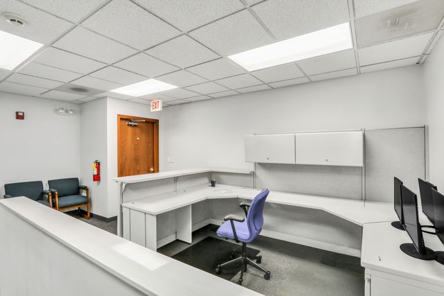 5455 Grand Avenue 301, Gurnee, IL 60031