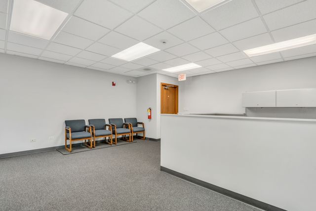 5455 Grand Avenue 301, Gurnee, IL 60031