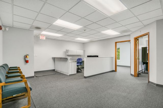5455 Grand Avenue 301, Gurnee, IL 60031