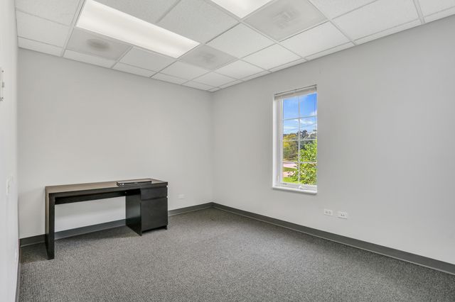 5455 Grand Avenue 301, Gurnee, IL 60031