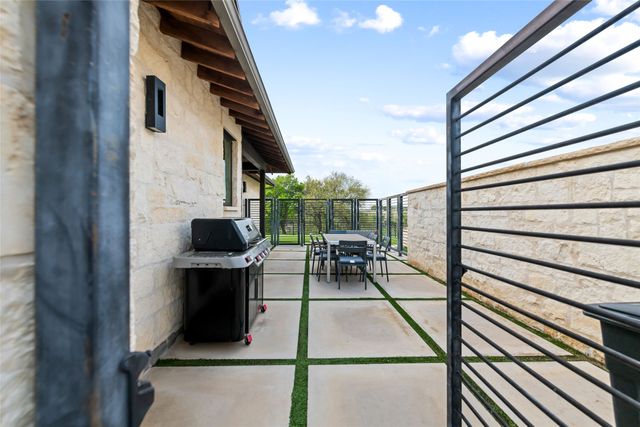 270 Ryan Joe Circle, Iredell, TX 76649