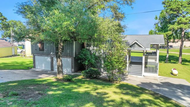 20 Ridgeway Drive, Coldspring, TX 77331
