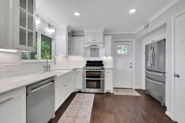 20 Ridgeway Drive, Coldspring, TX 77331