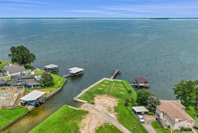 20 Ridgeway Drive, Coldspring, TX 77331