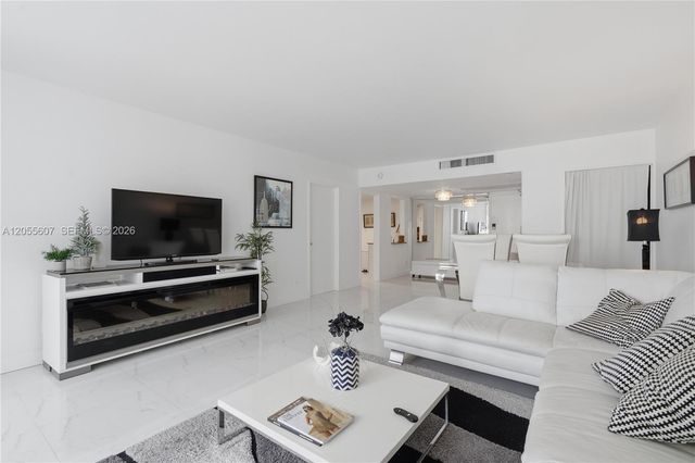 5151 Collins Avenue 1027, Miami Beach, FL 33140