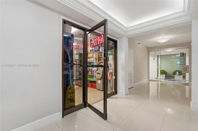 5151 Collins Avenue 1027, Miami Beach, FL 33140