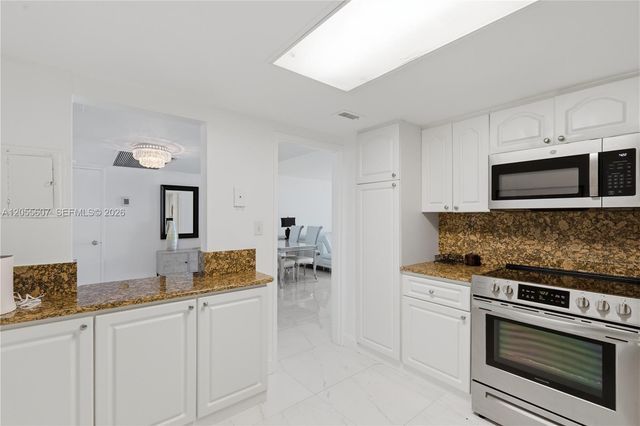 5151 Collins Avenue 1027, Miami Beach, FL 33140