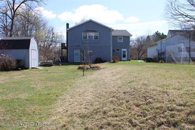 12 S Parsonage Street, Rhinebeck, NY 12572
