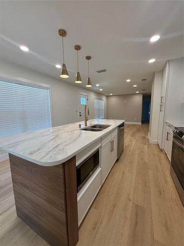 1908 51ST AVENUE W, Bradenton, FL 34207