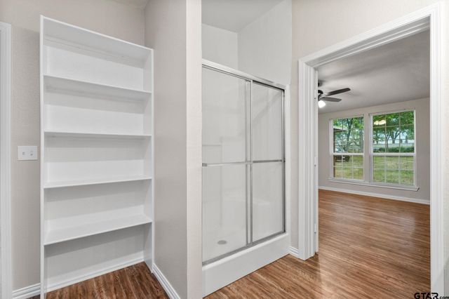 280 S FM 315, Chandler, TX 75758