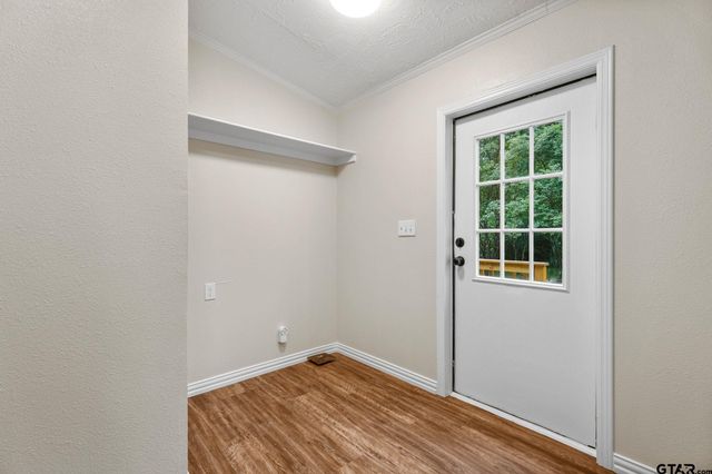 280 S FM 315, Chandler, TX 75758