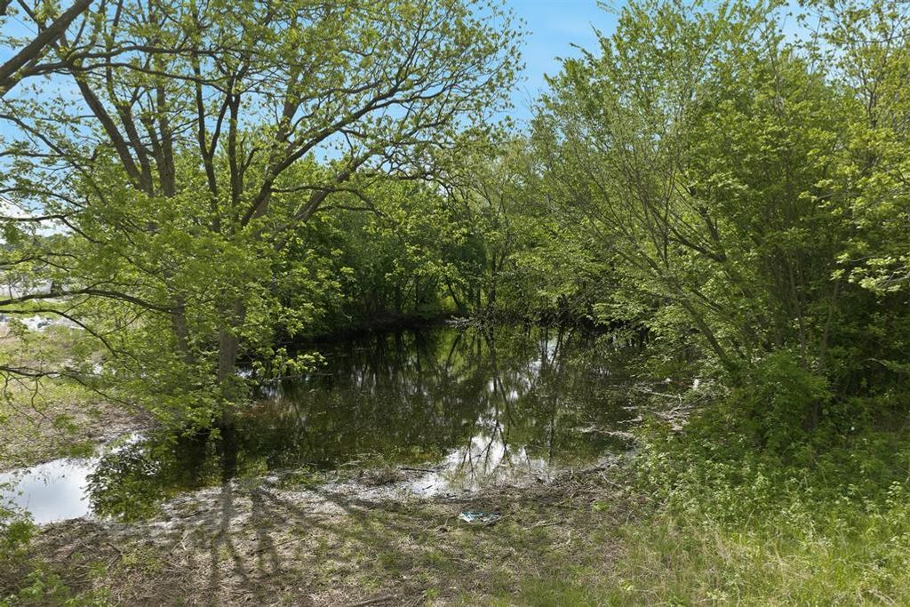 Image 19 of property listing at 9721 Red Gate Ranch Road, Wynnewood, OK 73098