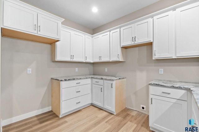 1004 S 6th Ave Avenue, Rock Rapids, IA 51246