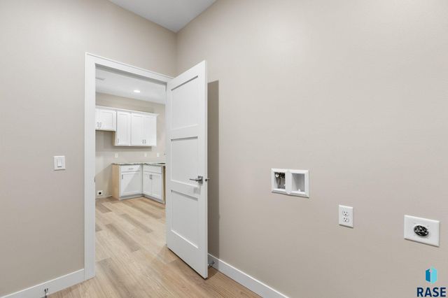 1004 S 6th Ave Avenue, Rock Rapids, IA 51246