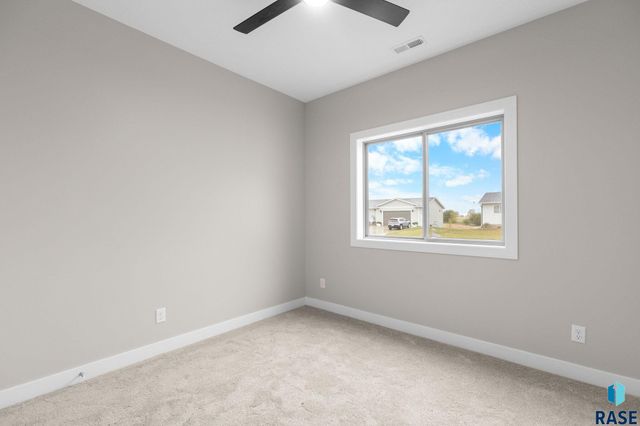 1004 S 6th Ave Avenue, Rock Rapids, IA 51246