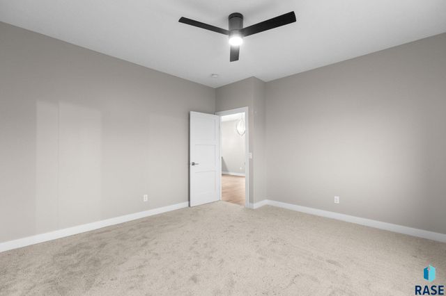 1004 S 6th Ave Avenue, Rock Rapids, IA 51246