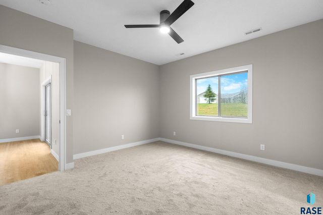 1004 S 6th Ave Avenue, Rock Rapids, IA 51246