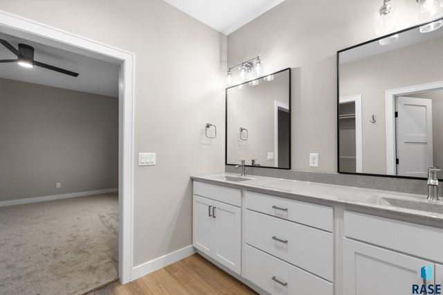 1004 S 6th Ave Avenue, Rock Rapids, IA 51246