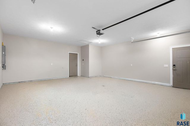 1004 S 6th Ave Avenue, Rock Rapids, IA 51246