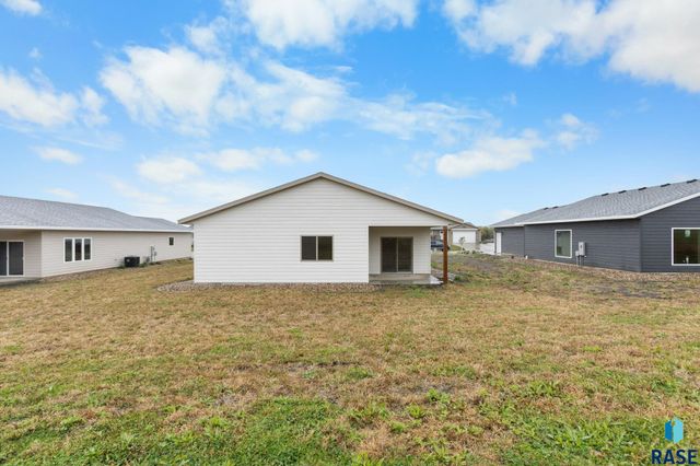 1004 S 6th Ave Avenue, Rock Rapids, IA 51246