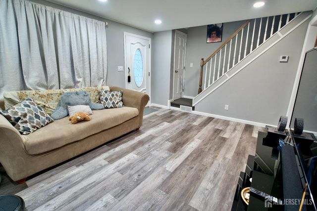 193 Old Road, Sewaren, NJ 07077