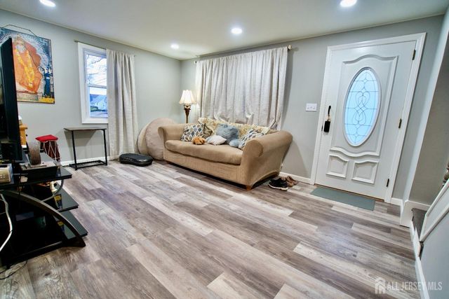 193 Old Road, Sewaren, NJ 07077