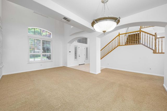 1705 Avignon Ln, Modesto, CA 95356