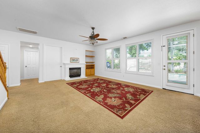 1705 Avignon Ln, Modesto, CA 95356