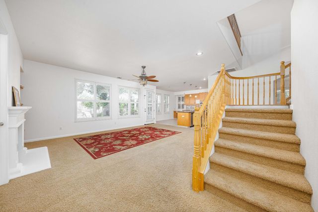 1705 Avignon Ln, Modesto, CA 95356