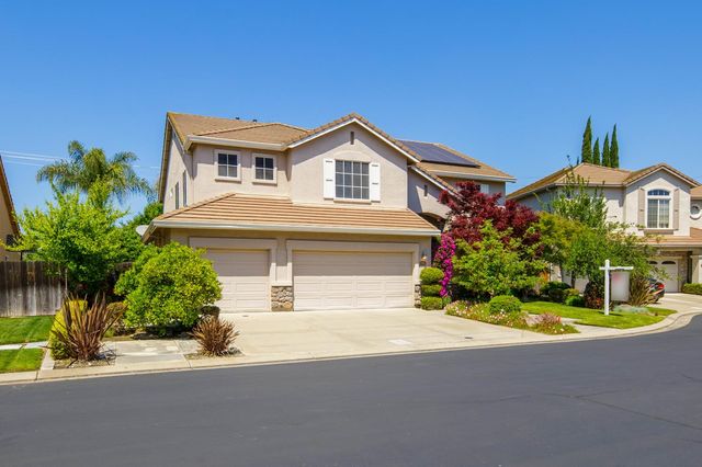 1705 Avignon Ln, Modesto, CA 95356