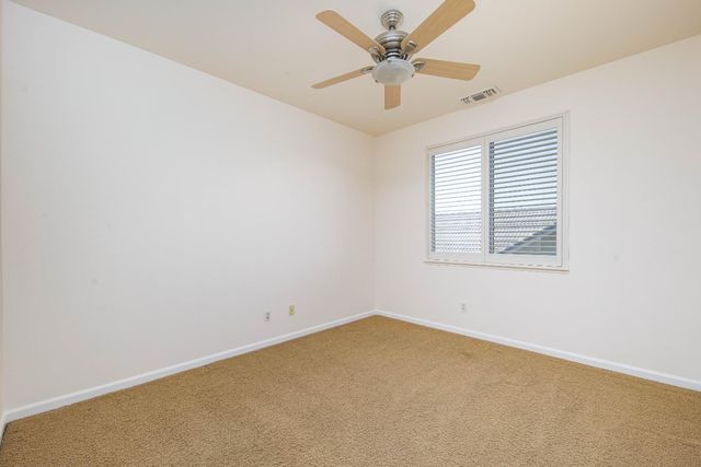 1705 Avignon Ln, Modesto, CA 95356