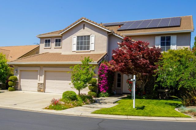 1705 Avignon Ln, Modesto, CA 95356