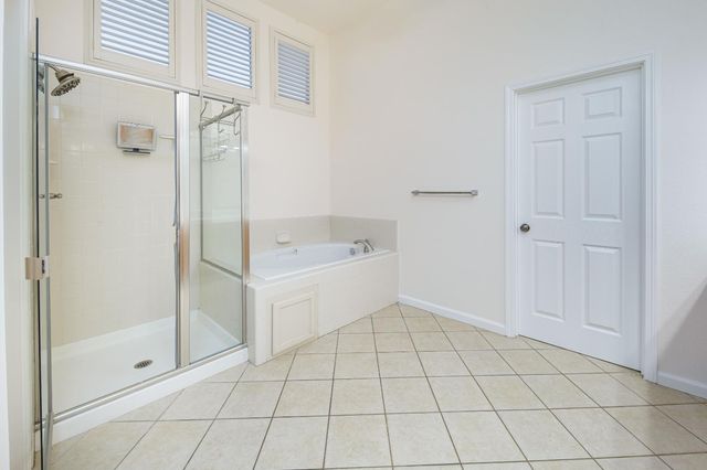 1705 Avignon Ln, Modesto, CA 95356