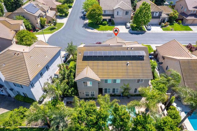 1705 Avignon Ln, Modesto, CA 95356