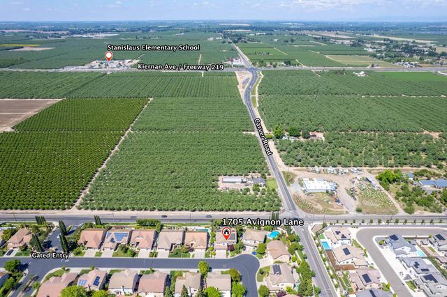 1705 Avignon Ln, Modesto, CA 95356