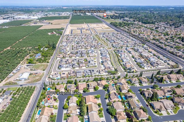 1705 Avignon Ln, Modesto, CA 95356