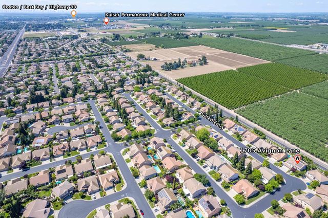 1705 Avignon Ln, Modesto, CA 95356