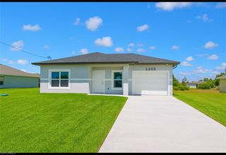 2805 17th ST SW, Lehigh Acres, FL 33976