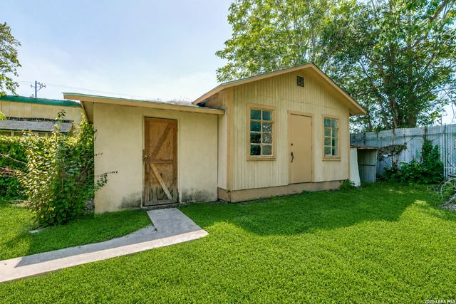 411 SCHOOL ST, San Antonio, TX 78210