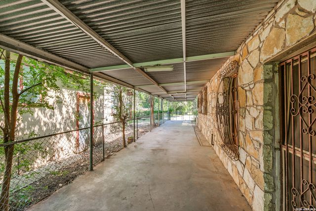 411 SCHOOL ST, San Antonio, TX 78210