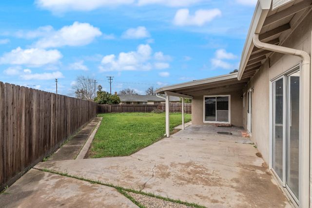 1713 Pikake, Ceres, CA 95307