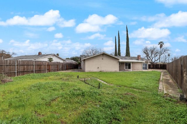 1713 Pikake, Ceres, CA 95307