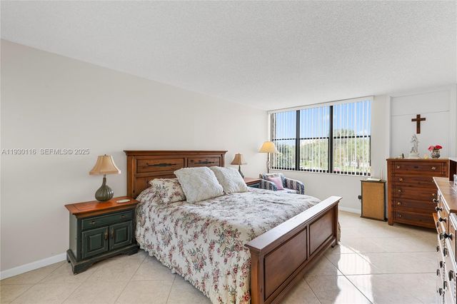 16300 Golf Club Rd 316, Weston, FL 33326